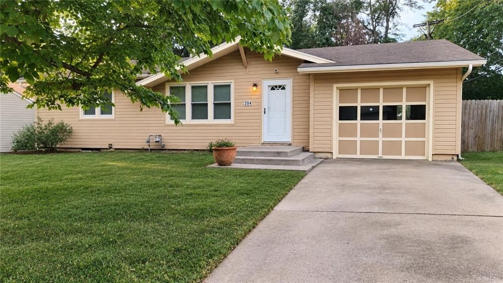 304 Wilshire Boulevard, Liberty, MO
