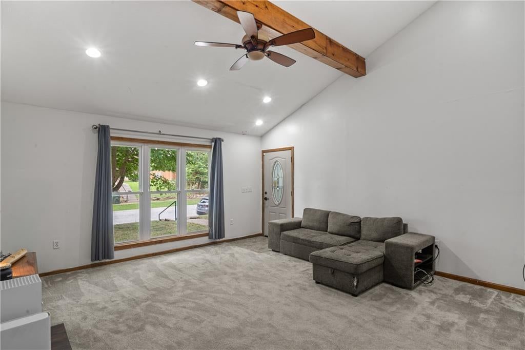 Photo 5 of 25 - 906 N 8th Street, Leavenworth, KS 66048
