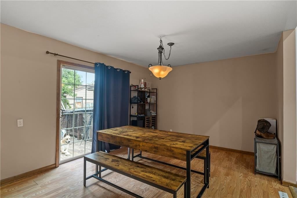 Photo 7 of 25 - 906 N 8th Street, Leavenworth, KS 66048