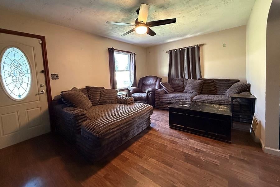 1115 Metropolitan Avenue — photo 3