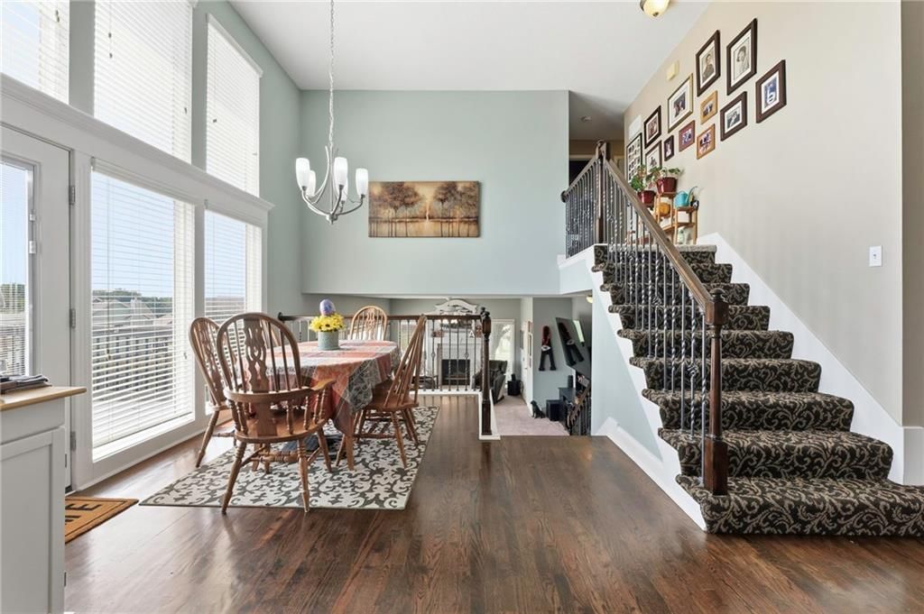 Photo 9 of 34 - 519 Holt Drive, Liberty, MO 64068