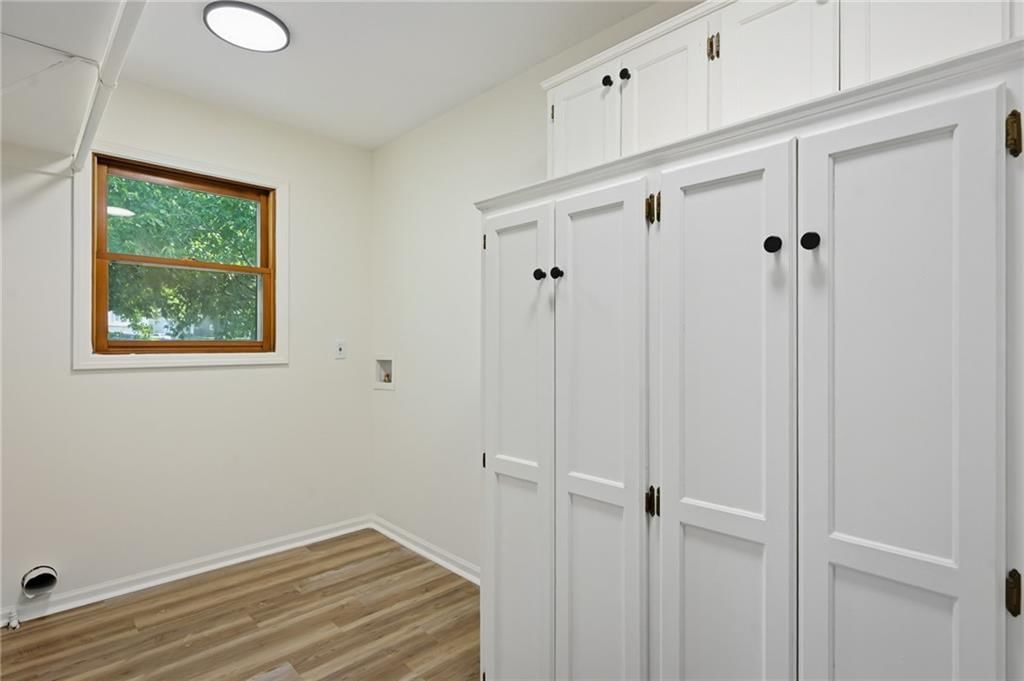 1636 NE Thames Drive — photo 15
