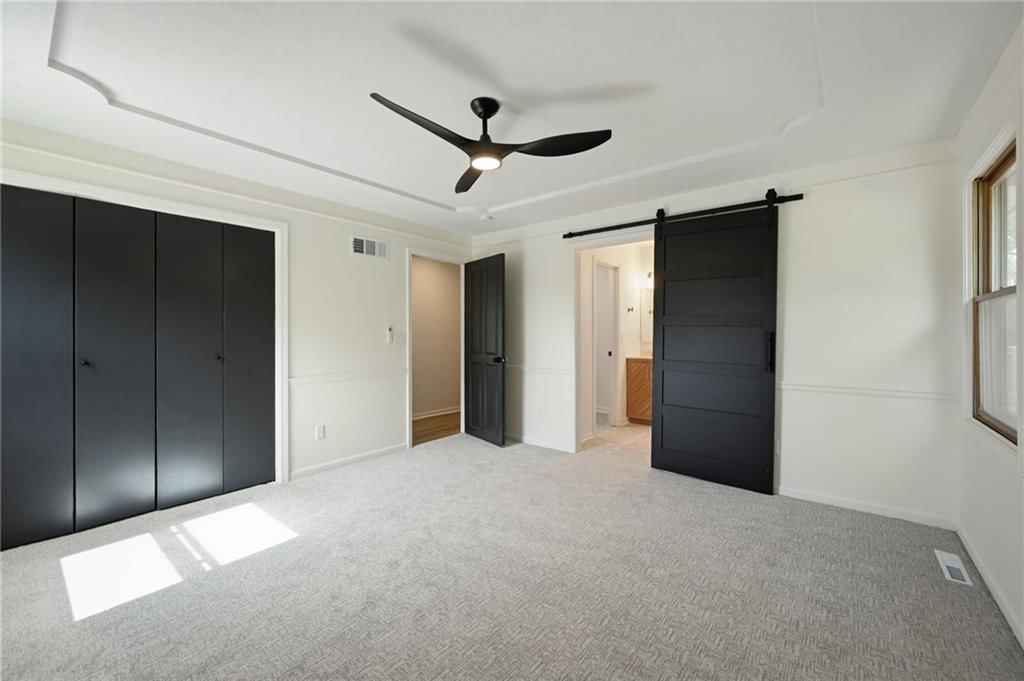 1636 NE Thames Drive — photo 17