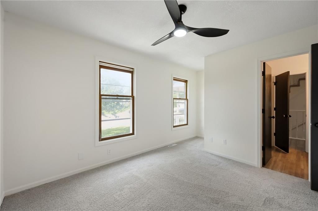 1636 NE Thames Drive — photo 19
