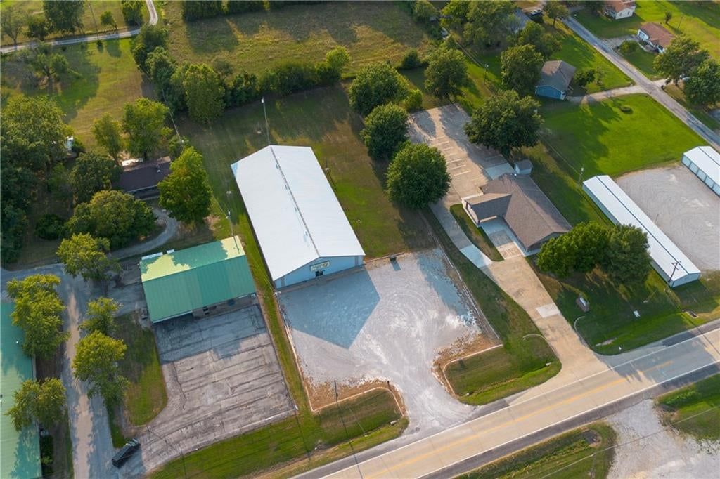 3220 S 32 Highway — photo 16