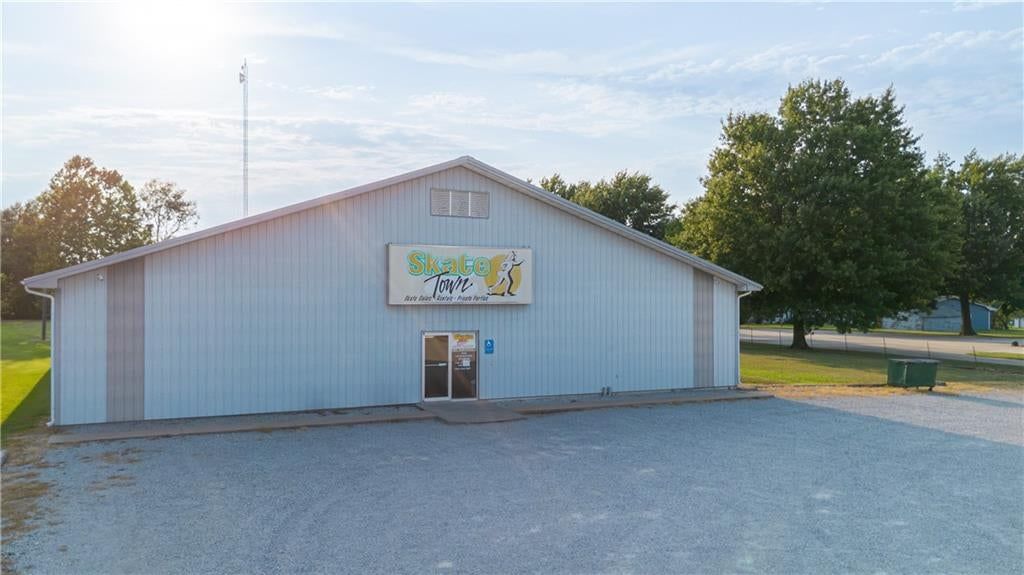3220 S 32 Highway — photo 23