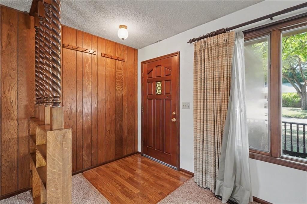 305 E Monroe Street — photo 15