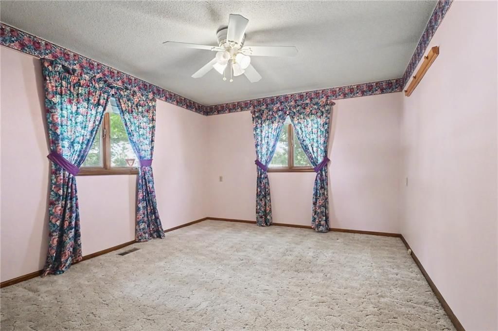305 E Monroe Street — photo 29