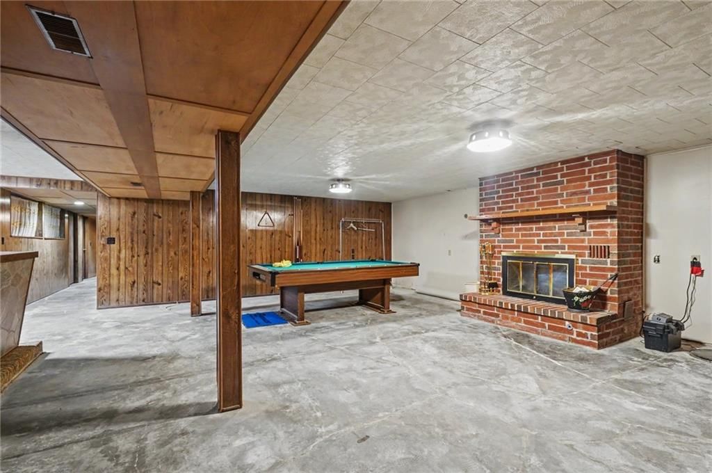 305 E Monroe Street — photo 41