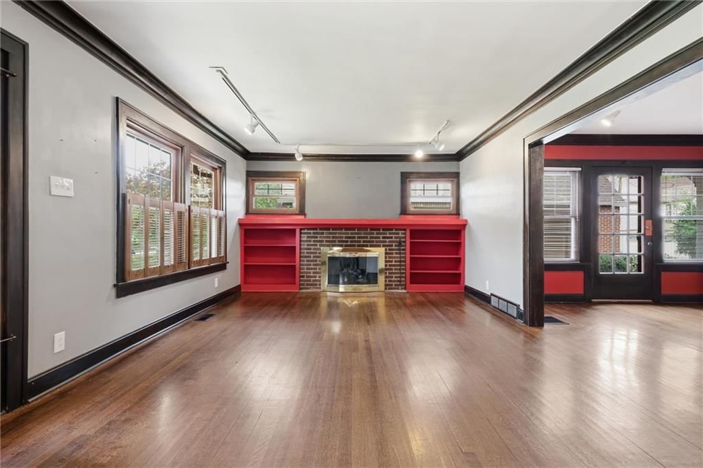 1315 W 50th Terrace — photo 6