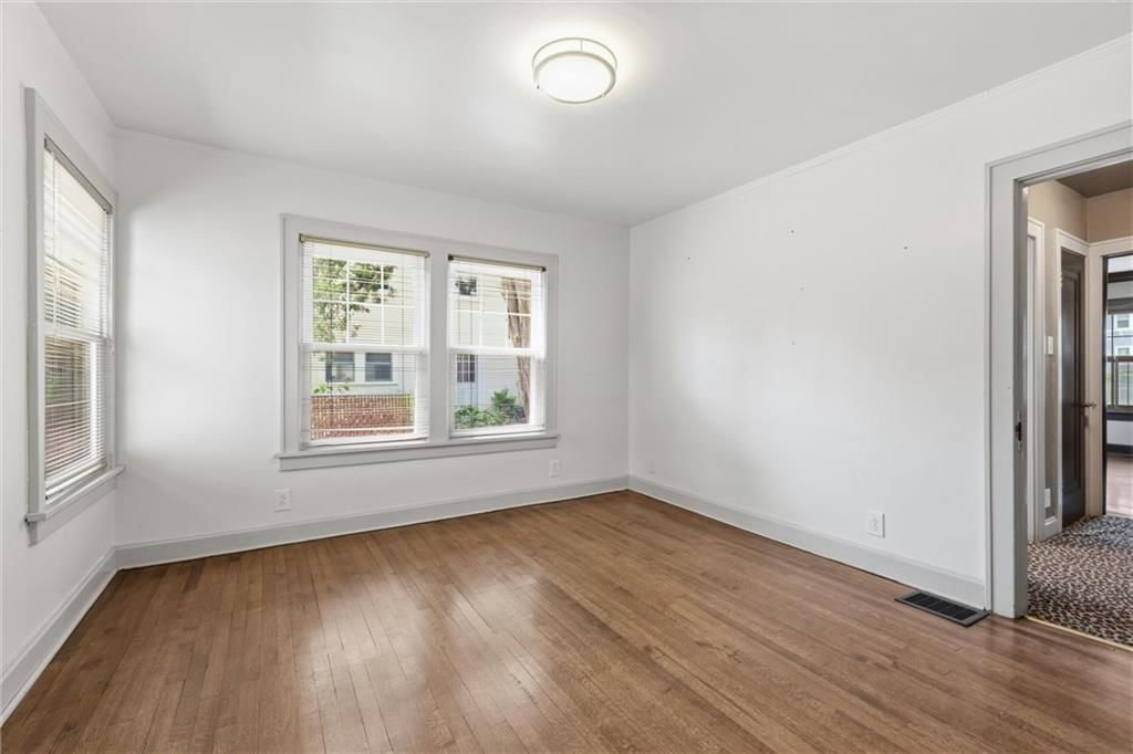 1315 W 50th Terrace — photo 19