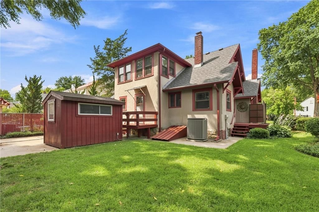 1315 W 50th Terrace — photo 38