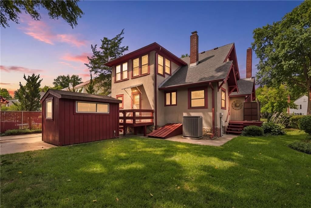 1315 W 50th Terrace — photo 39