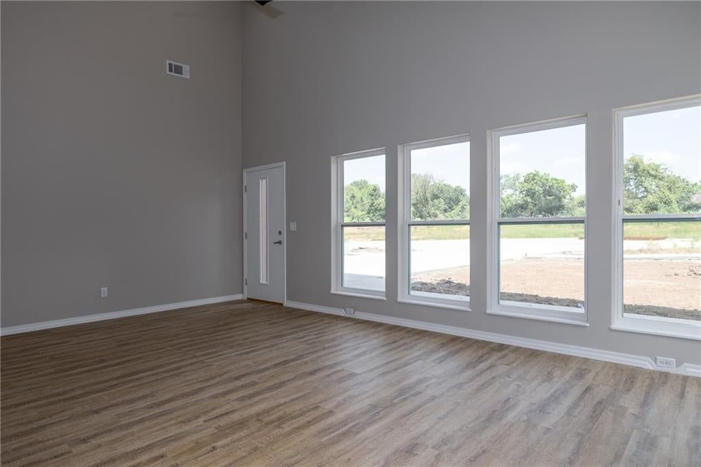 1501 Ashton Way — photo 5