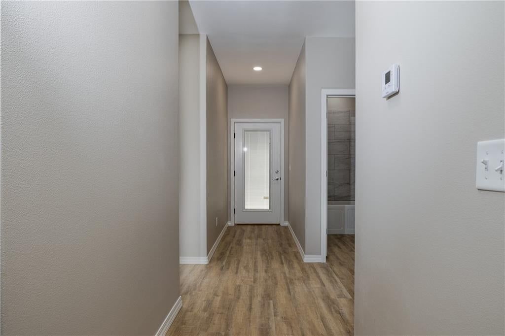 1501 Ashton Way — photo 8