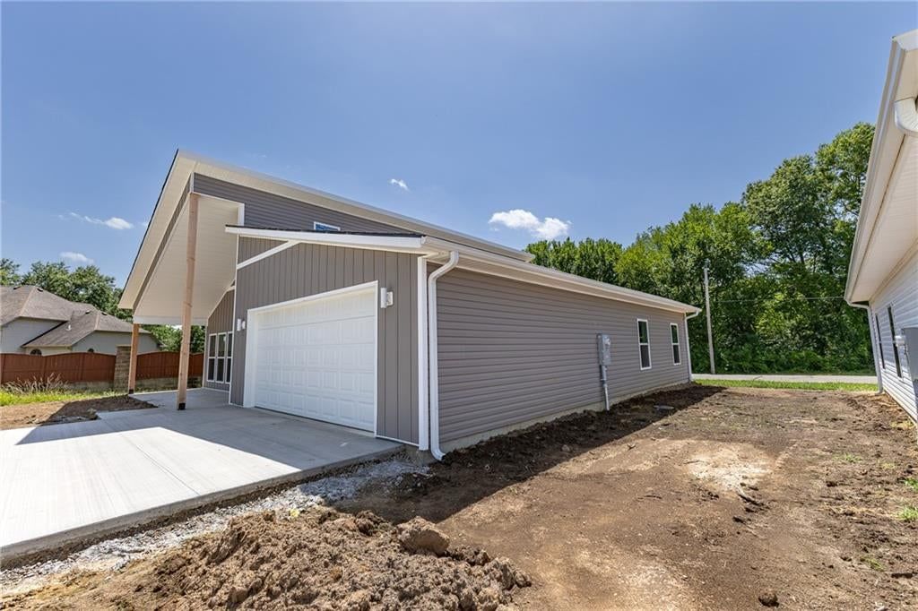 1501 Ashton Way — photo 22