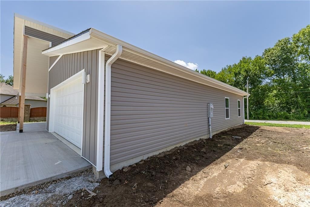 1501 Ashton Way — photo 23