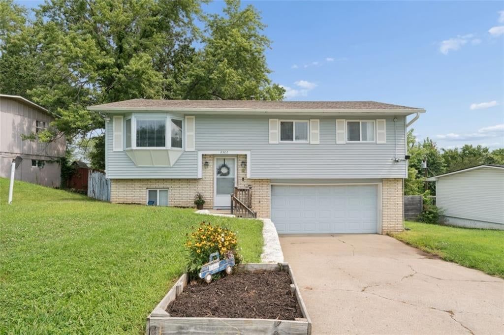 8502 Ann Avenue — photo 1