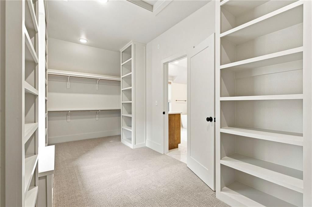 2907 W 72nd Terrace — photo 44