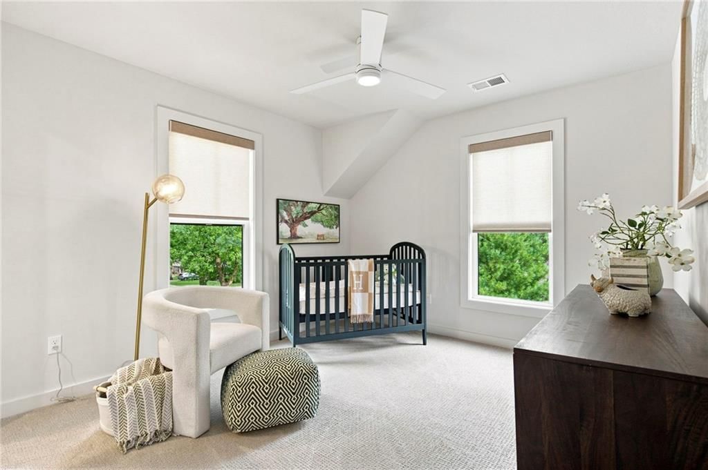 2907 W 72nd Terrace — photo 45