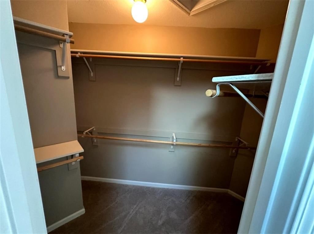 125 NW Whitlock Street — photo 7