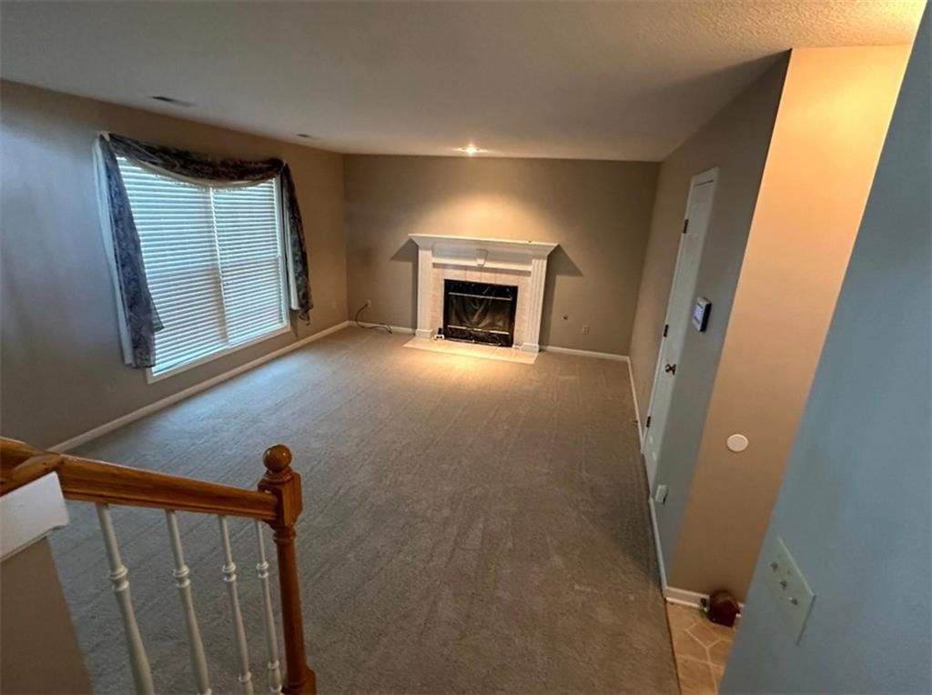 125 NW Whitlock Street — photo 9