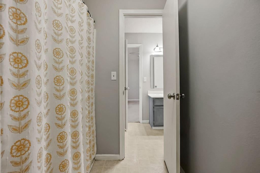 404 NE 6TH Street — photo 15