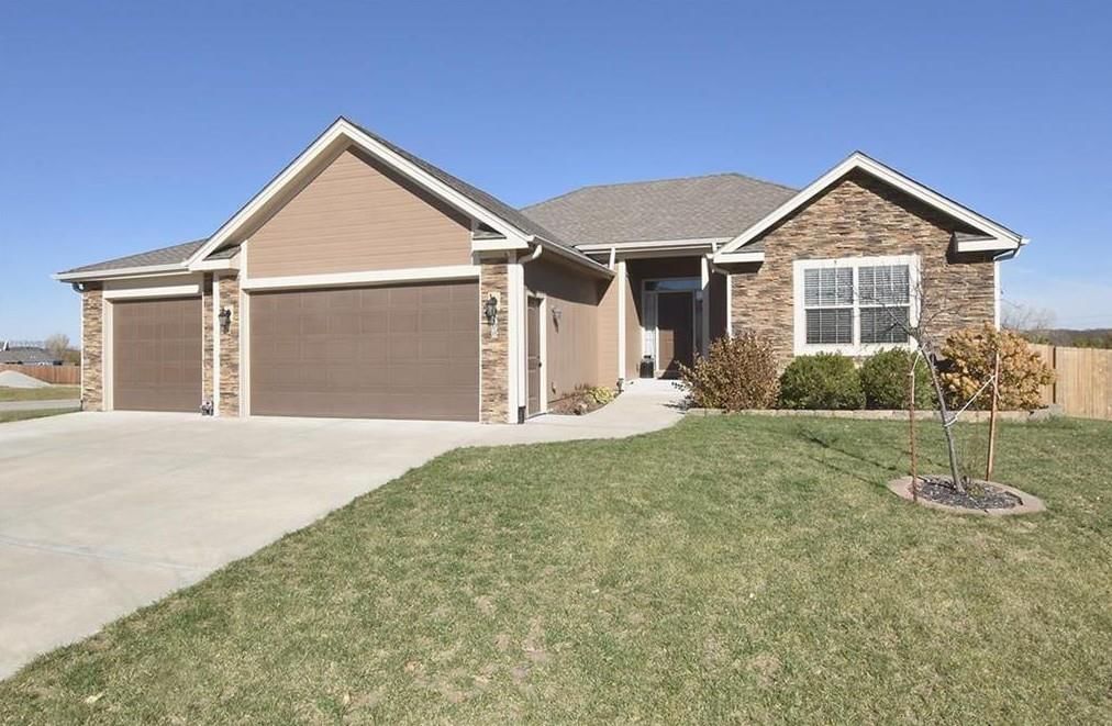200 Rock Creek Terrace — photo 1