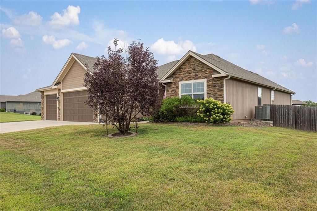 200 Rock Creek Terrace — photo 4