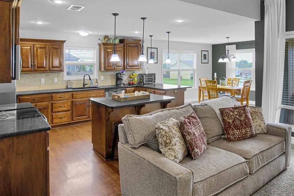 200 Rock Creek Terrace — photo 24
