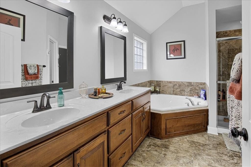 200 Rock Creek Terrace — photo 39