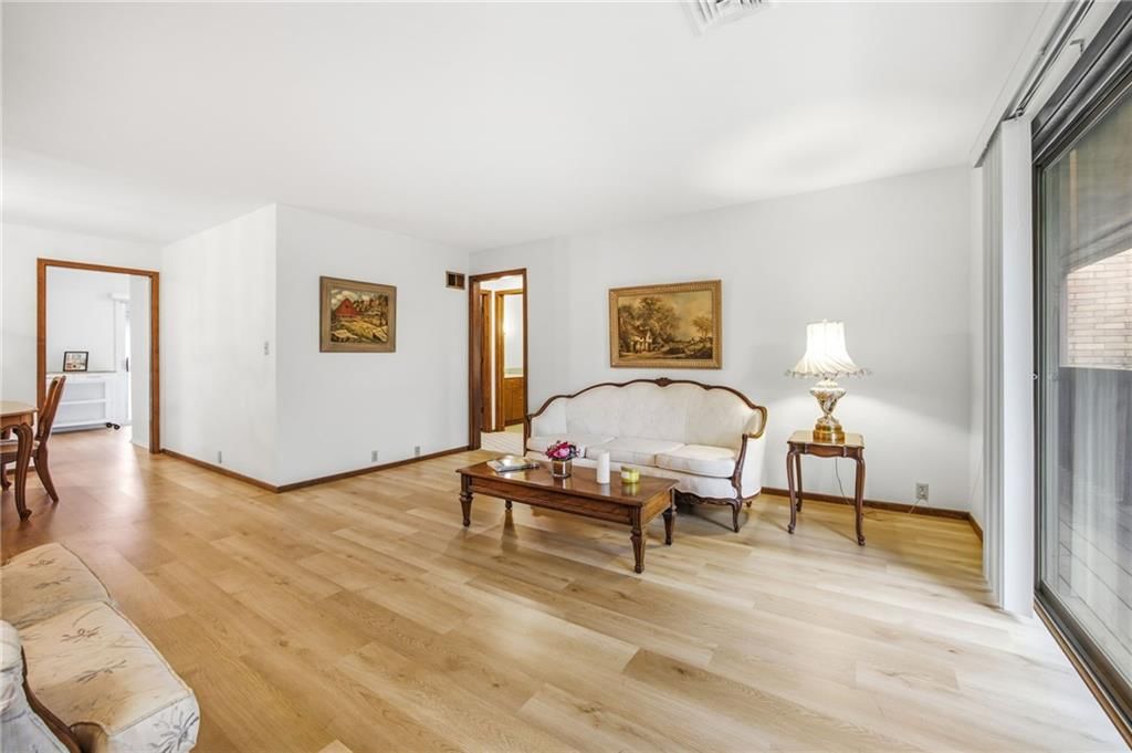 441 W 104th Street — photo 3