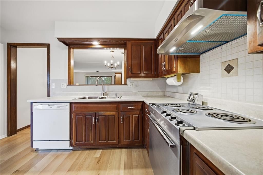 441 W 104th Street — photo 10