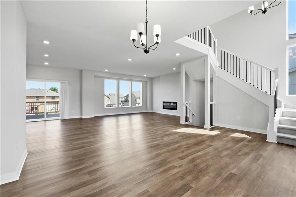 413 Woodview Drive — photo 8