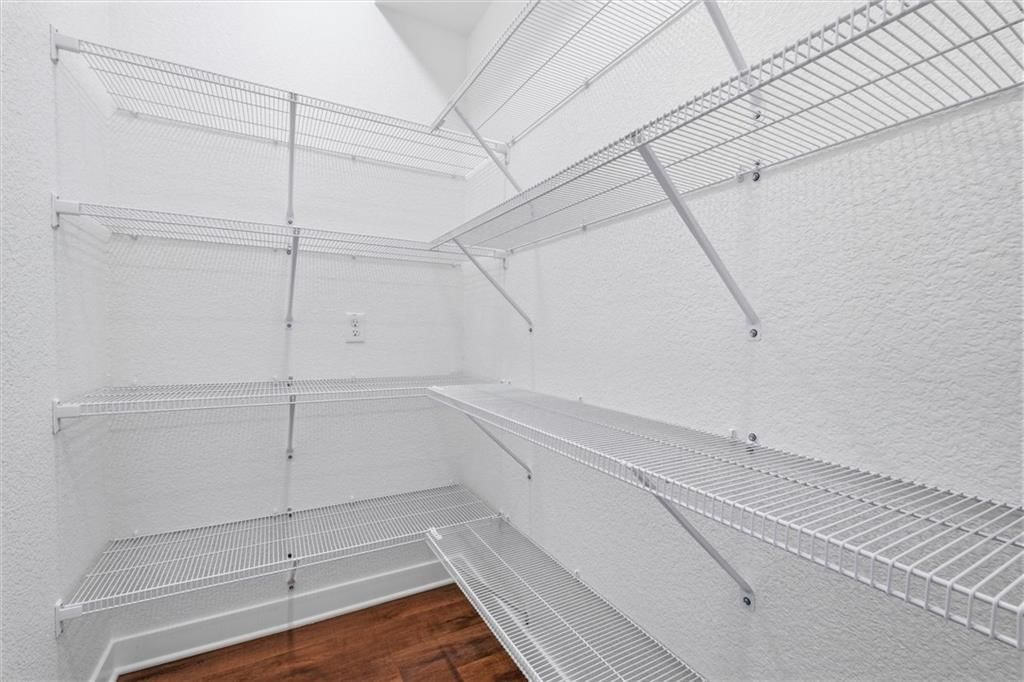 413 Woodview Drive — photo 17