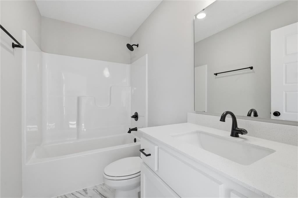 413 Woodview Drive — photo 18