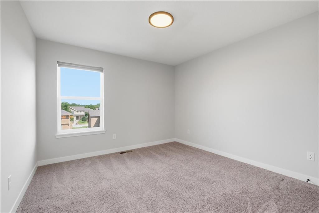 413 Woodview Drive — photo 25