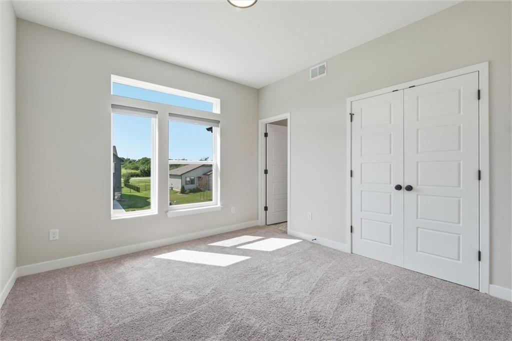 413 Woodview Drive — photo 30