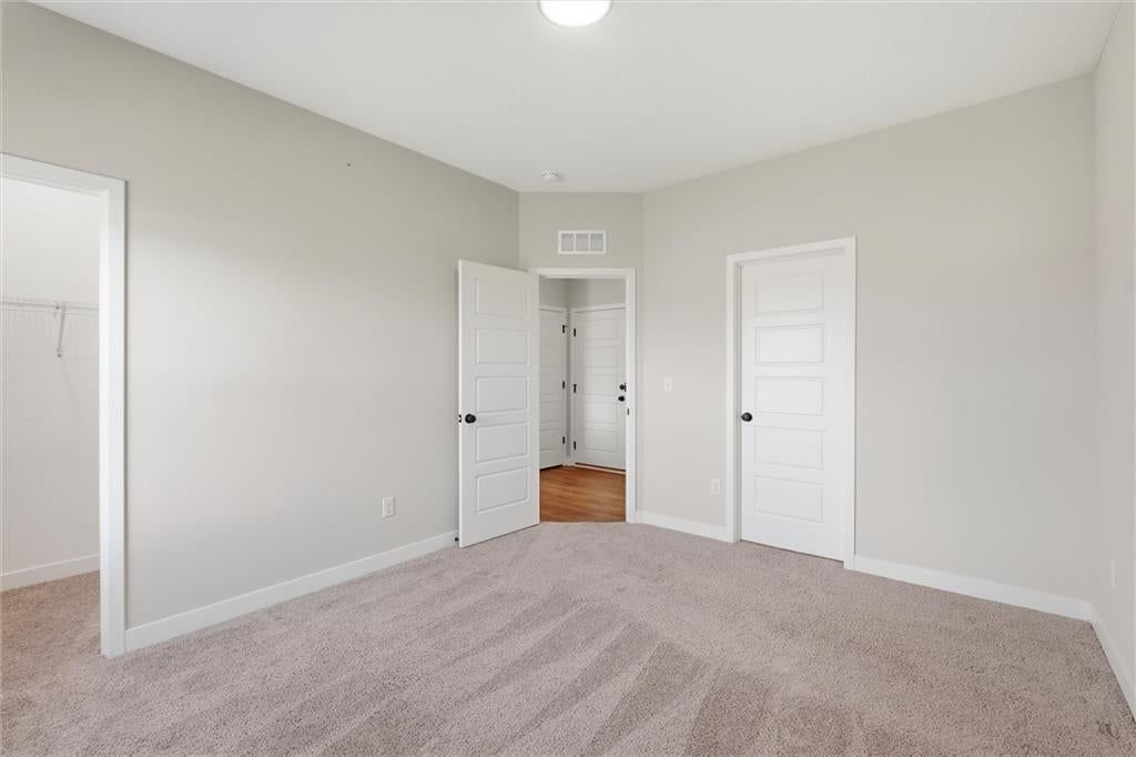 413 Woodview Drive — photo 32