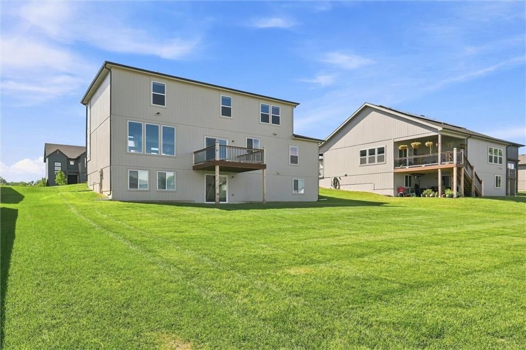 413 Woodview Drive — photo 37