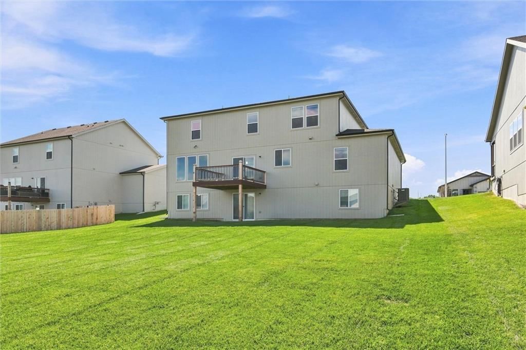 413 Woodview Drive — photo 39