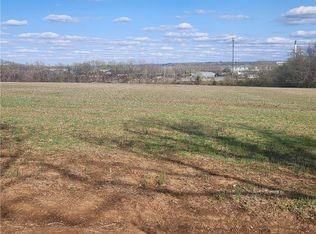 19330 E Valley View Parkway, Independence, MO