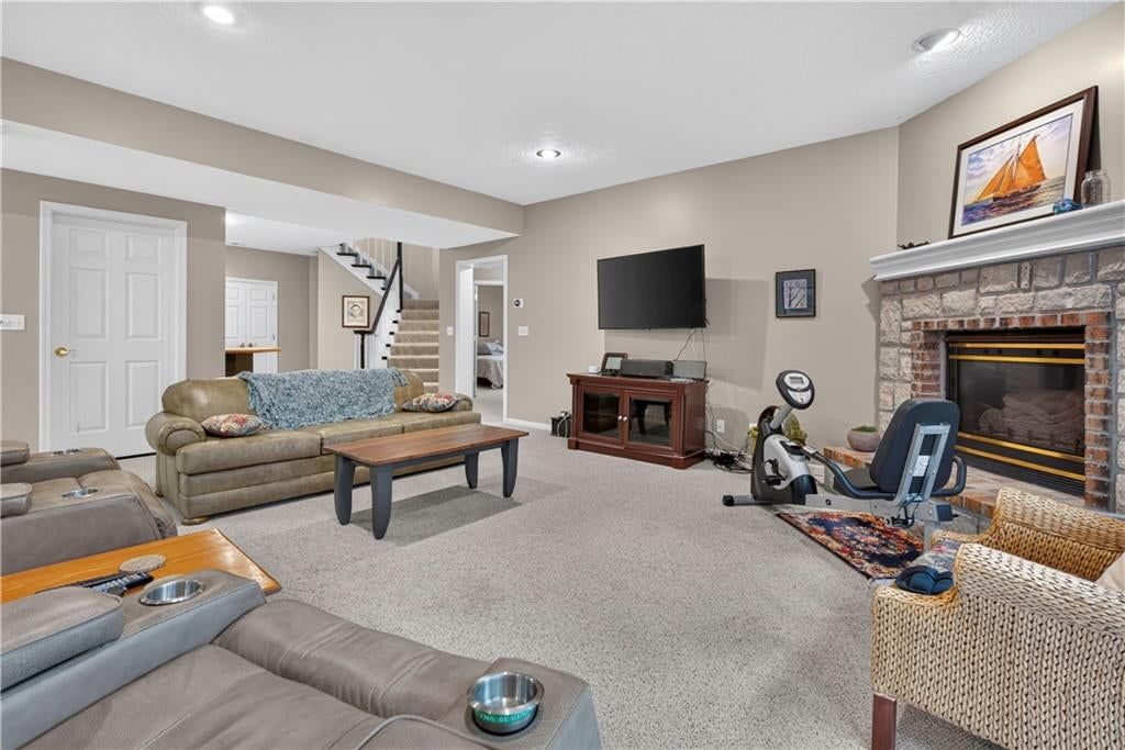 2228 SW Waterfall Place — photo 32