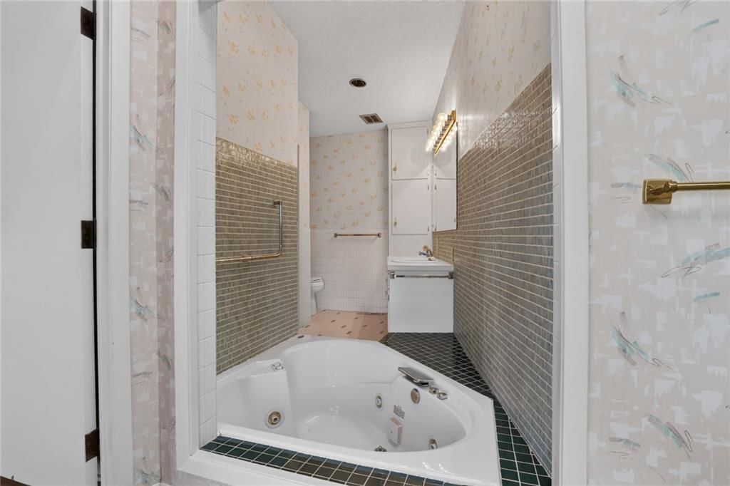 1109 NW South Shore Drive — photo 28