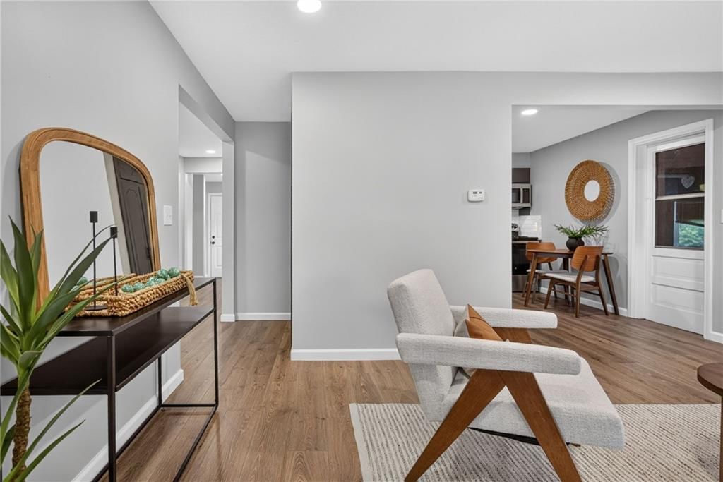 1037 S Brockway Street — photo 8