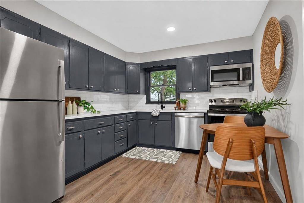 1037 S Brockway Street — photo 15