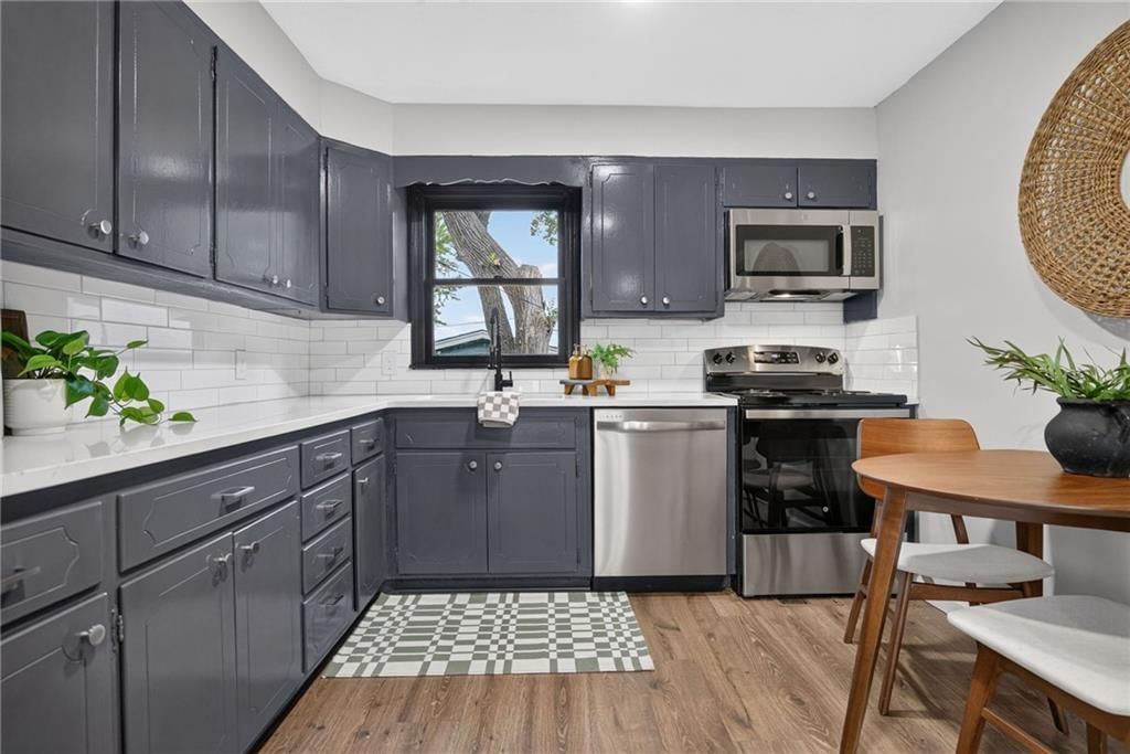 1037 S Brockway Street — photo 16