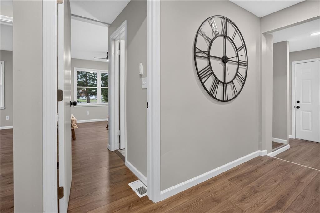 1037 S Brockway Street — photo 23