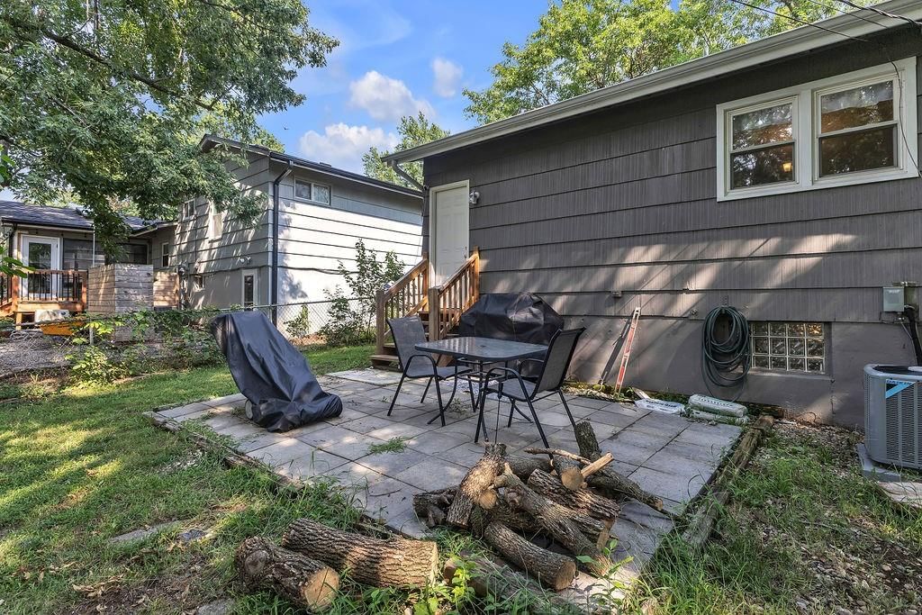7414 Park Forest Lane — photo 24