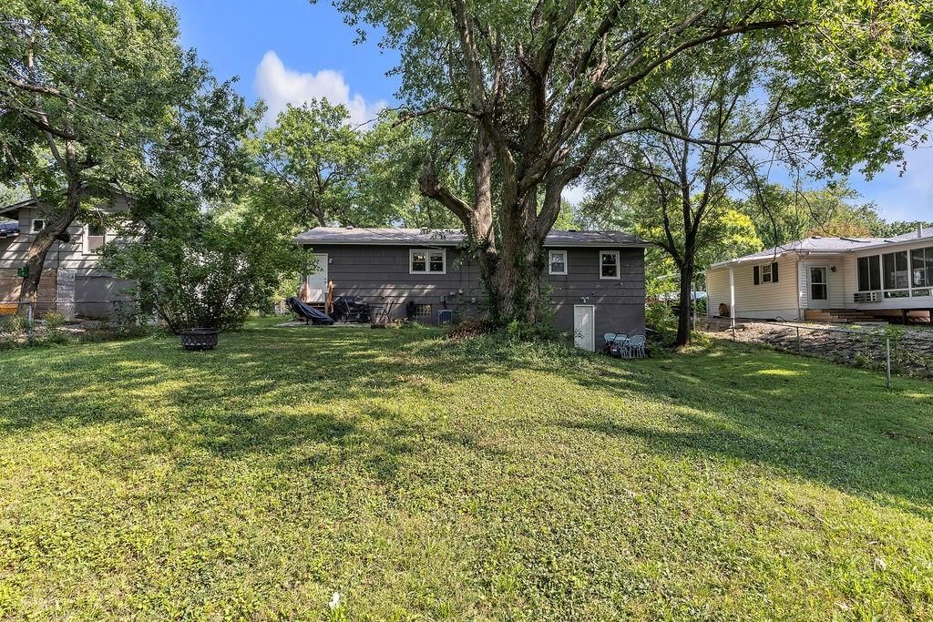 7414 Park Forest Lane — photo 25